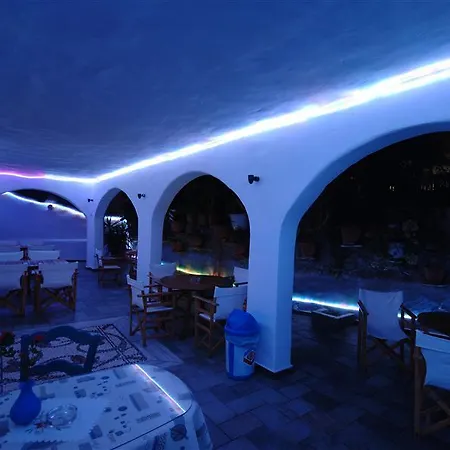 Psarou Hotel 2*